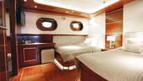 CARPE DIEM IV -  Twin Cabin